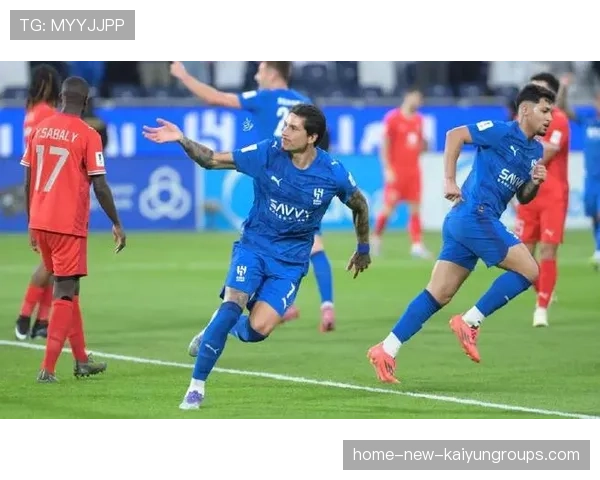 努涅斯加盟穆里尼奥麾下引发国际关注，努涅斯最新比赛视频